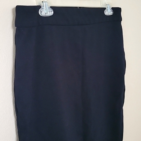 Mix by 41 Hawthorn Black Midi Pencil Skirt - Size Large - Picture 2 of 8